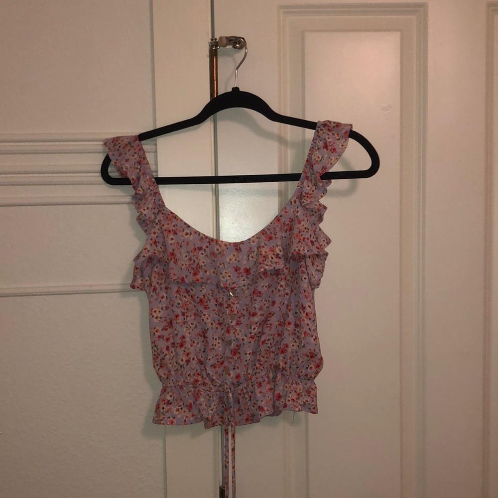 Flowery tank top from American Eagle. Size Medium